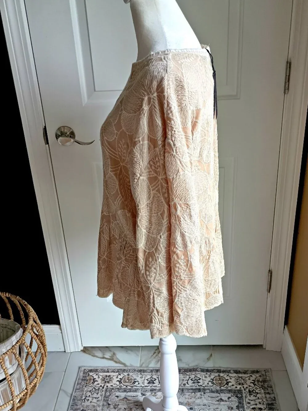 NEW! SOLITAIRE EMBROIDERED BOHO BLOUSE SZ L
